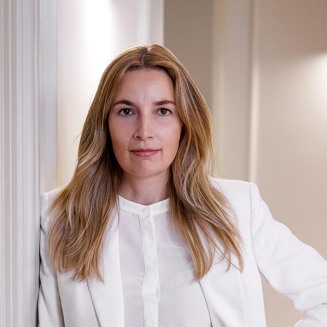 Sonja Ebeling, Managing Partnerin bei VALUES, lächelt in die Kamera